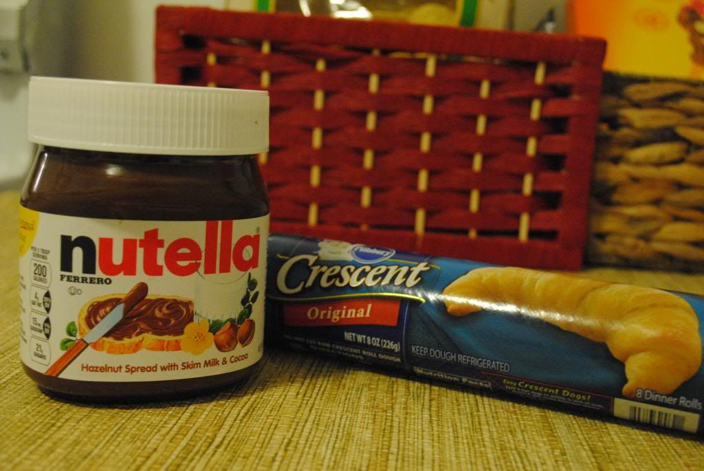 crescent roll nutella