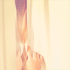 photo tumblr_m5hc6jIvlM1rveekzo3_250_zps5b654a24.gif