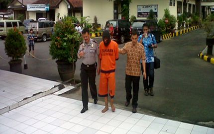Kades Saptorenggo Pakis Dibui F1Suhartono Kades Saptorenggo Pakis Dibui