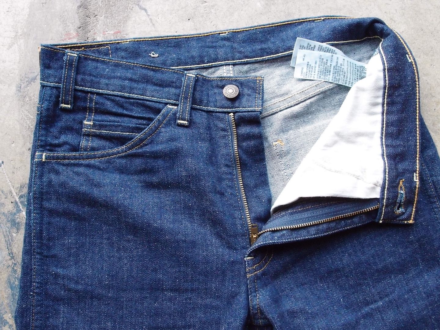 levis 605