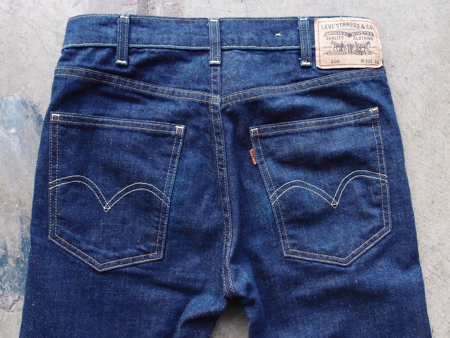 levis 605