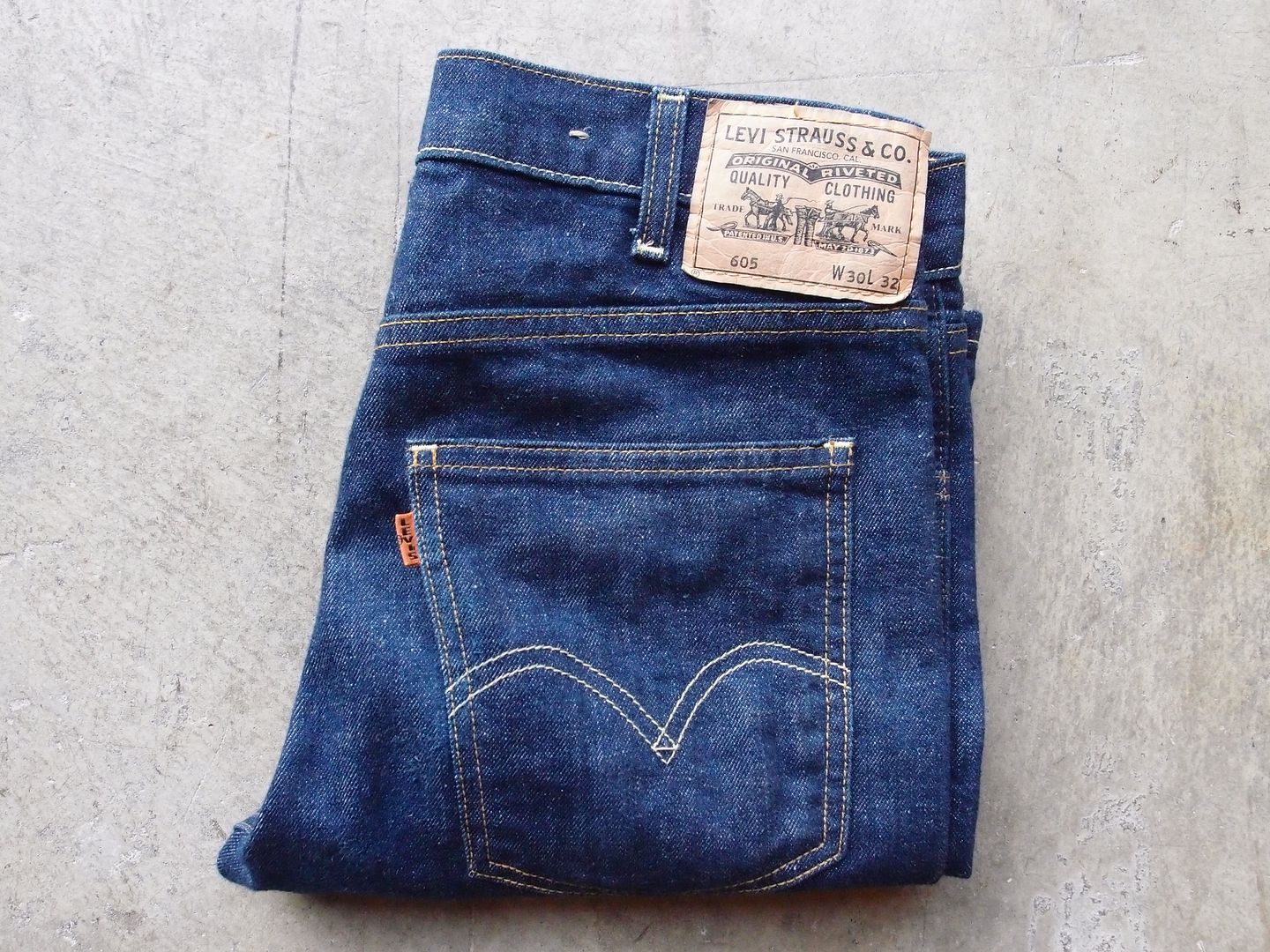 levis 605