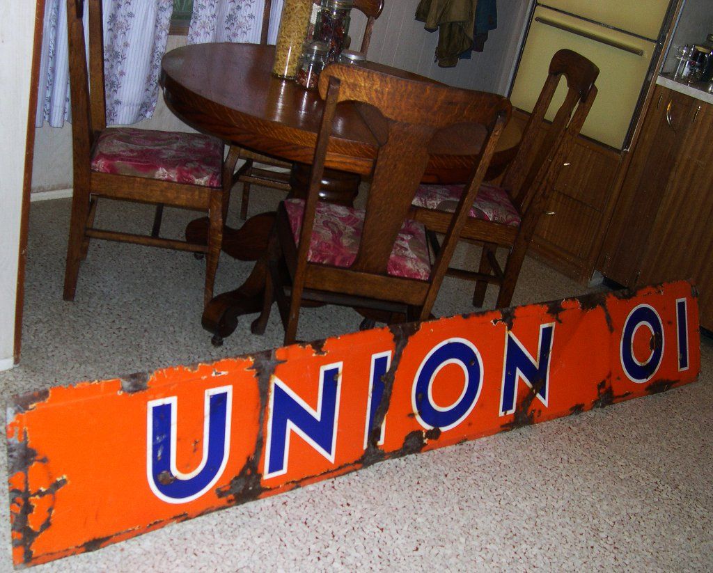 Union-Oil-Sign.jpg