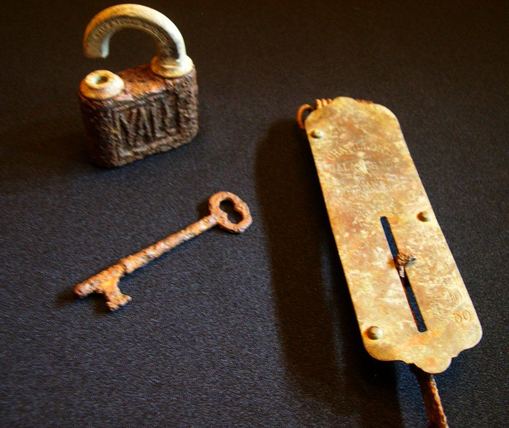 scale-key-lock.jpg